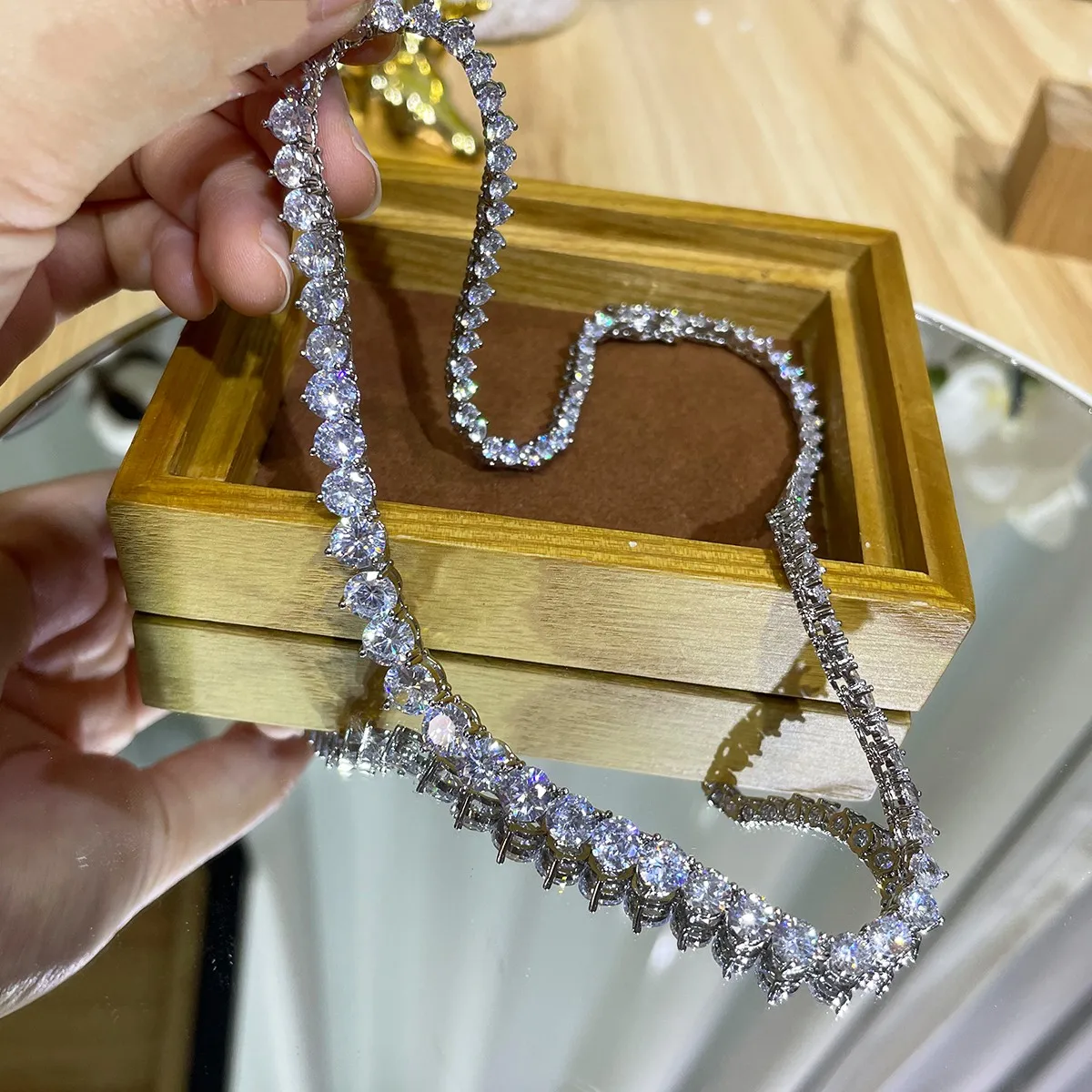 Luxury Designer 7MM Iced Out T - Crystal Choker Necklace incelemesi ve fiyatı